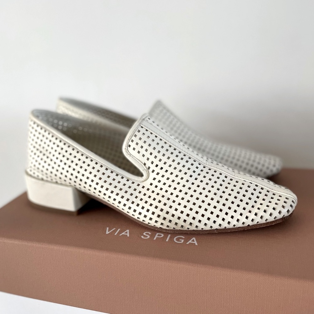 Vía Spiga Baudelair Perforated Leathee Loafer sz 6.5